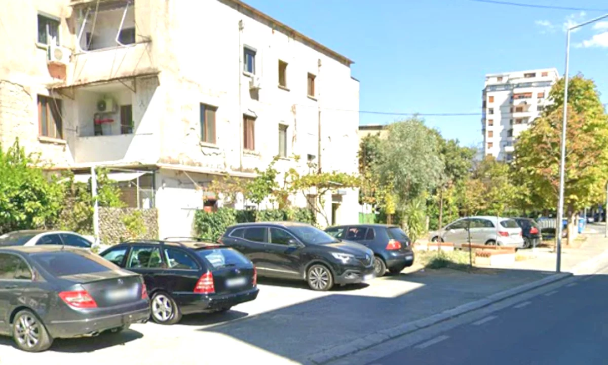 Shtepi me qera Apartament ne Tirane, 2+1, Mobilimi E mobiluar, Pagesa 550  Euro.