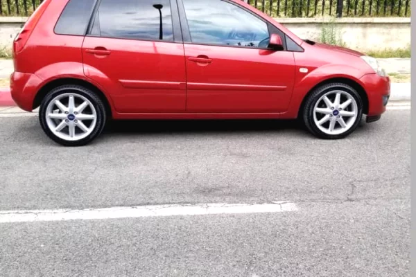 Auto in Vendita a Tirana - 111 Euro