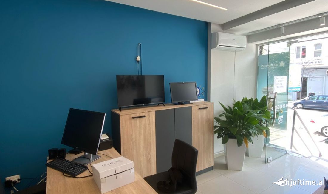 Shitet Aktiviteti i Biznesit Agjensi Turistike  ne Durres 