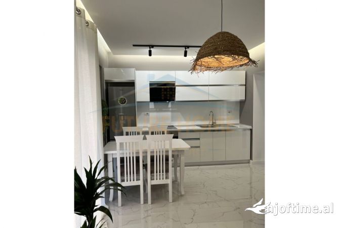 APARTAMENT 2+1 PER QERA TEK MYSLYM SHYRI