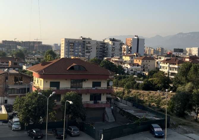 Ambient biznesi me qera 4+1 ne Tirane - 70 Euro