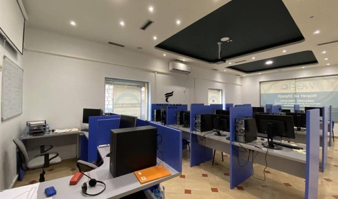 AMBIENT BIZNESI ME QERA 156 M2 VASIL SHANTO 1200 EURO