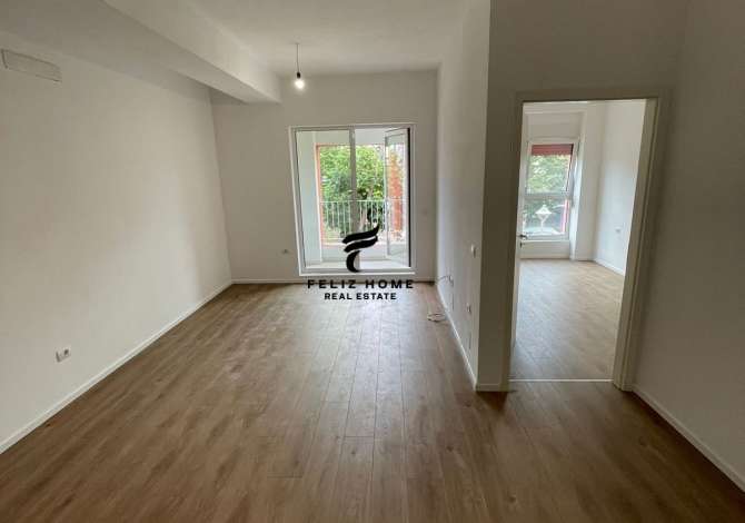 Ambient biznesi me qera 3+1 ne Tirane - 400 Euro