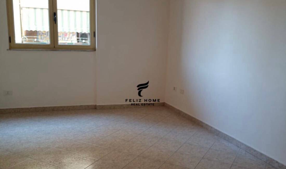 ZYRE ME QERA 80 M2 MYSLYM SHYRI 580 EURO