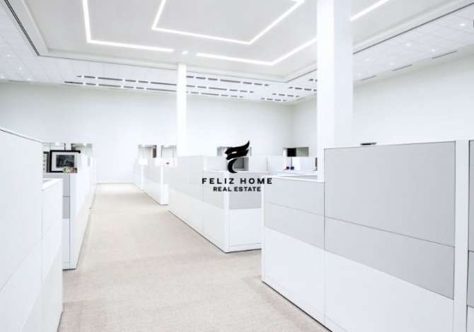 Ambiente Commerciale in Affitto 1+1 a Tirana - 12,600 Euro