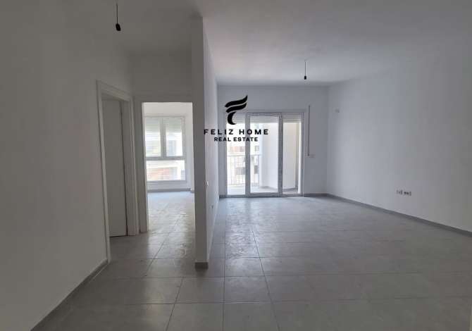 Ambiente Commerciale in Affitto 3+1 a Tirana - 600 Euro