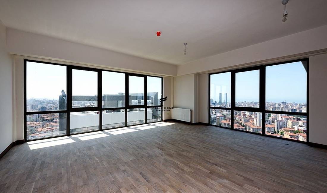 ZYRE ME QERA 140 M2 STACIONI TRENIT 1400 EURO