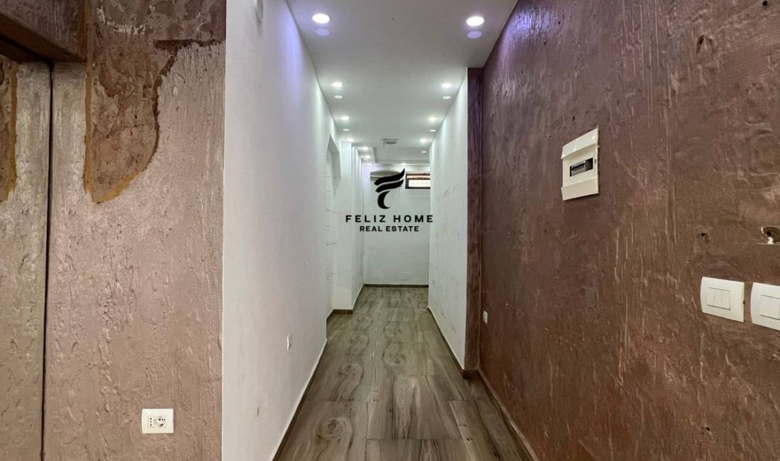 DYQAN ME QERA 30 M2 21 DHJETORI 900 EURO