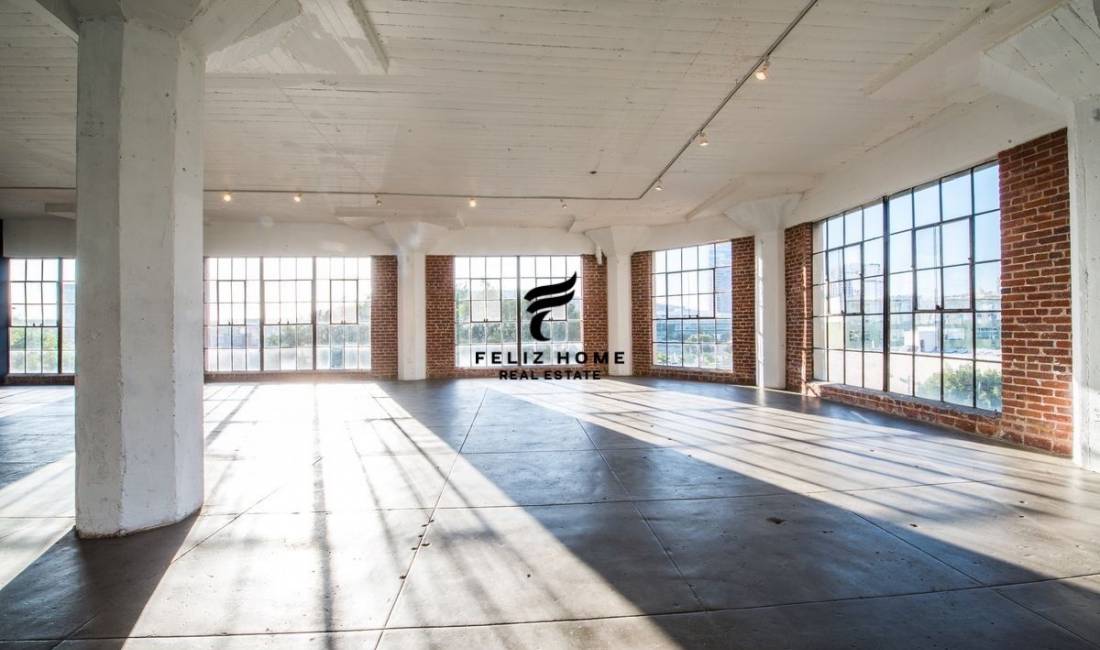 SHITET AMBIENT BIZNESI 260 M2 BULEVARDI ZHAN DARK 702.000 EURO