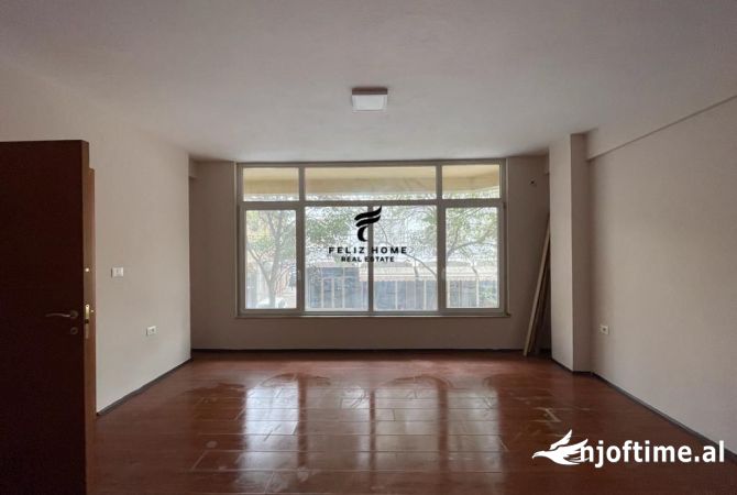Business Property for Rent 3+1 in Tirana - 800 Euro