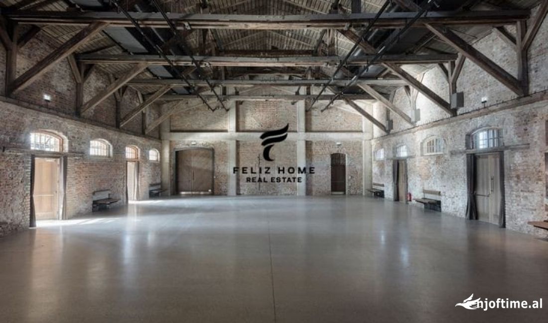 MAGAZINE ME QERA 220 M2 RRUGA 5 MAJI 3500 EURO