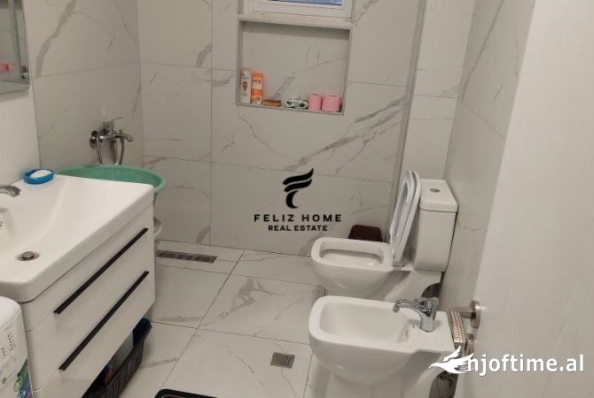 ZYRE ME QERA 120 M2 RRUGA MYSLYM SHYRI 1.200 EURO