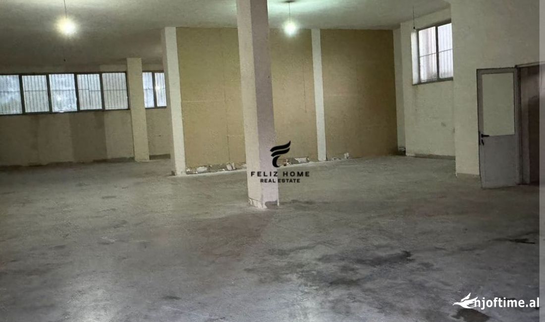 MAGAZINE ME QERA 390 M2 KASHAR 1500 EURO