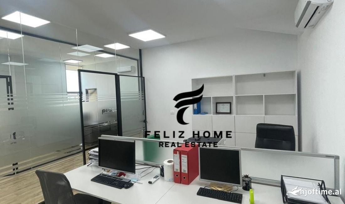 AMBIENT BIZNESI ME QERA 200 M2 RRUGA TOP CHANNEL 1.750 EURO