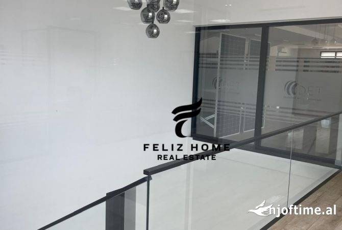 AMBIENT BIZNESI ME QERA 200 M2 RRUGA TOP CHANNEL 1.750 EURO