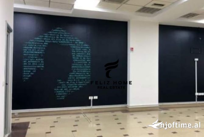 Ambiente Commerciale in Affitto 3+1 a Tirana - 900 Euro