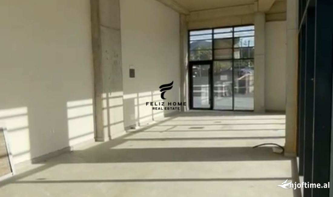 DYQAN ME QERA 75 M2 PORCELANI 1.500 EURO