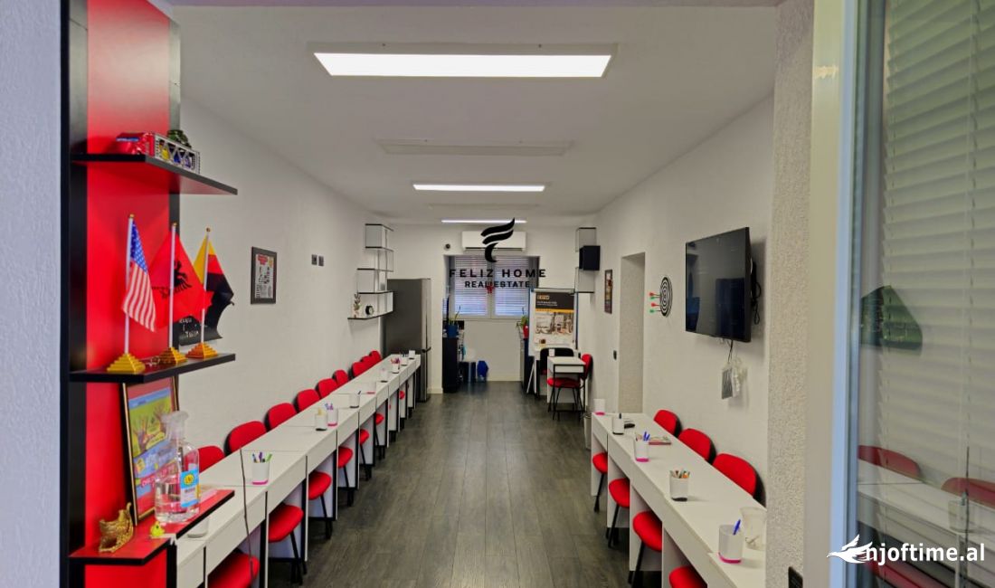 AMBIENT BIZNESI ME QERA 95 M2 21 DHJETORI 750 EURO