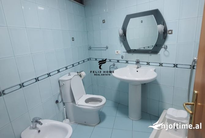 ZYRE ME QERA 160 M2 QENDER 1600 EURO