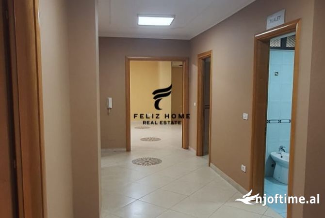 ZYRE ME QERA 160 M2 QENDER 1600 EURO