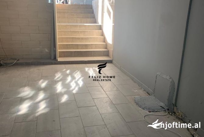 AMBIENT BIZNESI ME QERA 170 M2 ISH PARKU 750 EURO