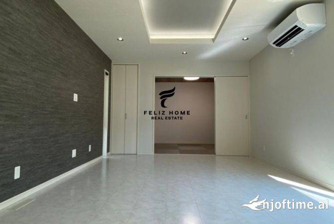 Ambiente Commerciale in Affitto 1+1 a Tirana - 2,600 Euro