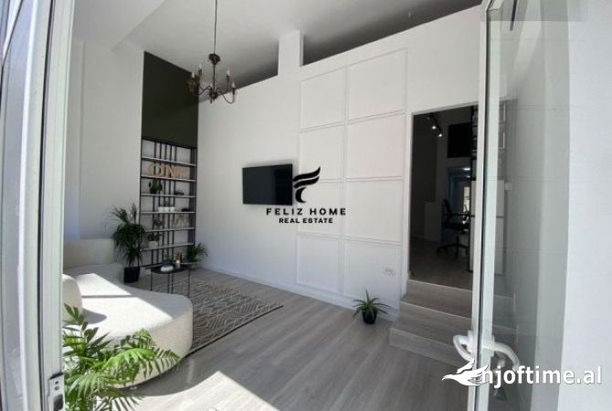Ambiente Commerciale in Vendita 3+1 a Tirana - 260,000 Euro
