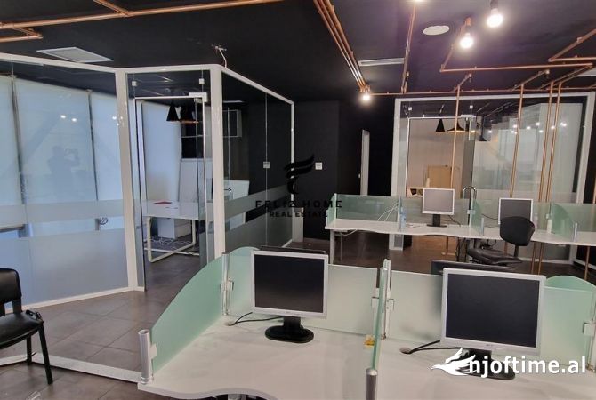 Business Property in Sale 3+1 in Tirana - 450,000 Euro