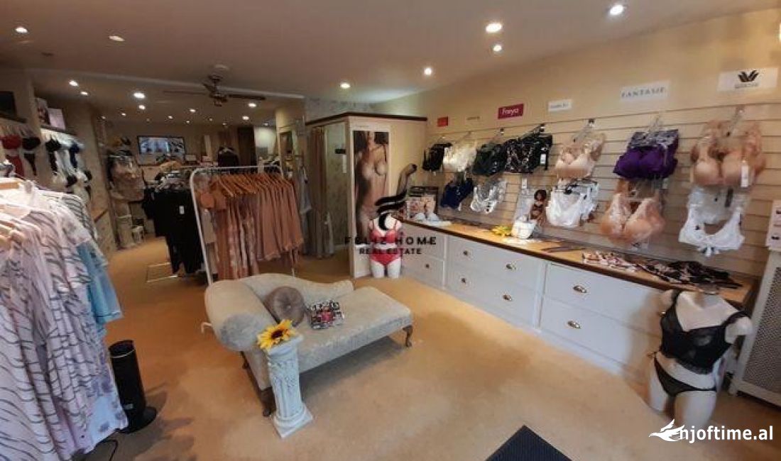 SHITET DYQAN 15 M2 BULEVARDI BAJRAM CURRI 150.000 EURO