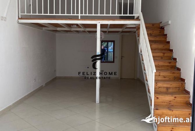 Ambiente Commerciale in Affitto 1+1 a Tirana - 500 Euro