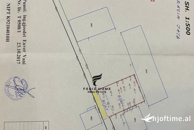 Truall ose Toke ne Tirane - 520,000 Euro