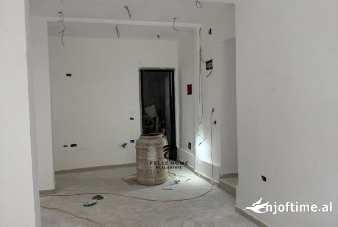 Business Property in Sale 1+1 in Tirana - 400,000 Euro