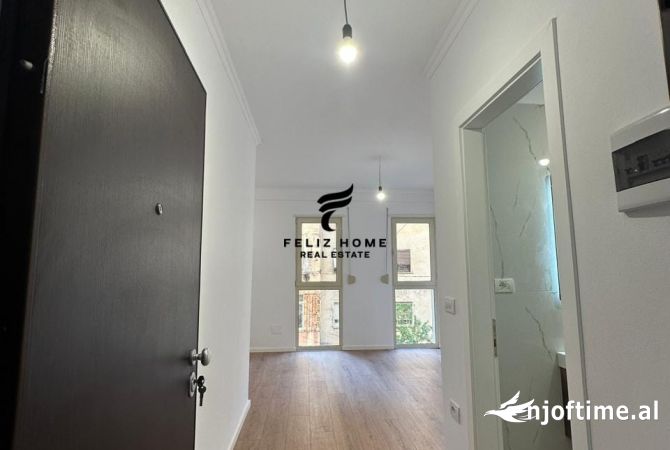 Shtepi ne shitje Apartament ne Tirane, 1+1, Mobilimi Pjeserisht e mobiluar, Pagesa 120,000  Euro.