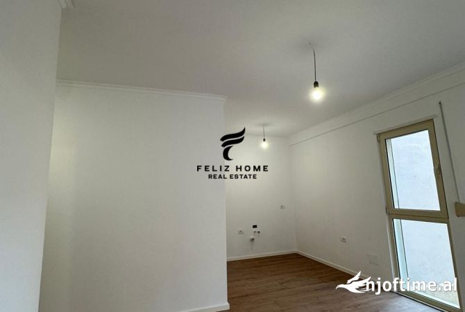 Shtepi ne shitje Apartament ne Tirane, 1+1, Mobilimi Pjeserisht e mobiluar, Pagesa 120,000  Euro.