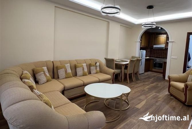 Shtepi me qera Apartament ne Tirane, 1+1, Mobilimi E mobiluar, Pagesa 600  Euro.