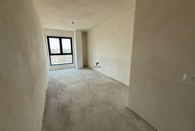 Shtepi ne shitje Apartament ne Tirane, 3+1, Mobilimi Bosh, pa mobiluar, Pagesa 365,000  Euro.