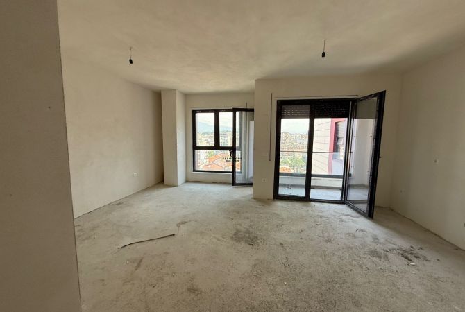 SHITET APARTAMENT 3+1 STADIUMI DINAMO 365.000 EURO