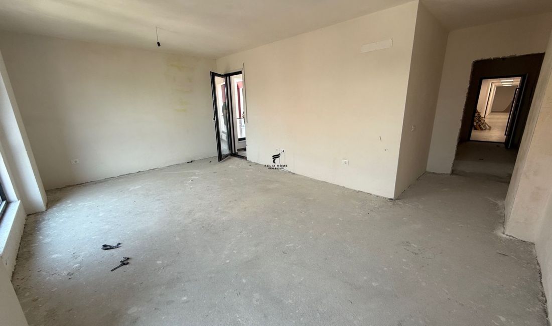 Shtepi ne shitje Apartament ne Tirane, 2+1, Mobilimi Bosh, pa mobiluar, Pagesa 305,000  Euro.