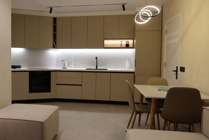 Shtepi ne shitje Apartament ne Tirane, 1+1, Mobilimi Bosh, pa mobiluar, Pagesa 194,000  Euro.