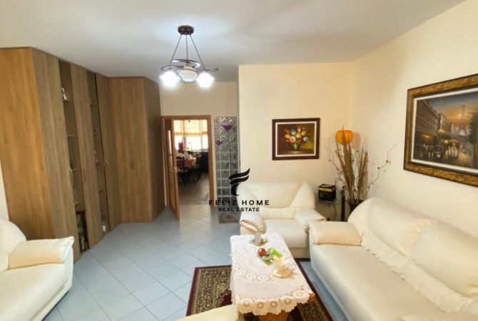 SHITET APARTAMENT 2+1 ISH EKSPOZITA 250.000 EURO