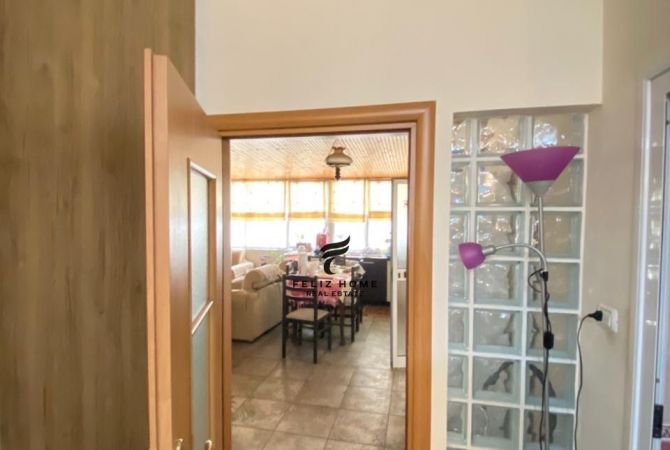 Shtepi ne shitje Apartament ne Tirane, 2+1, Mobilimi E mobiluar, Pagesa 250,000  Euro.