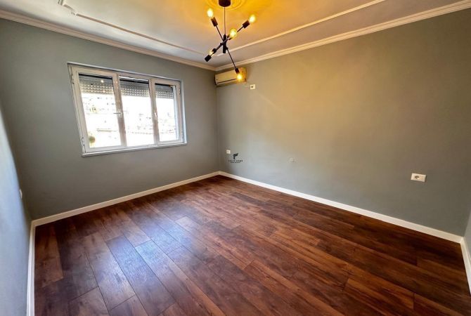 Shtepi ne shitje Apartament ne Tirane, 1+1, Mobilimi Pjeserisht e mobiluar, Pagesa 127,000  Euro.