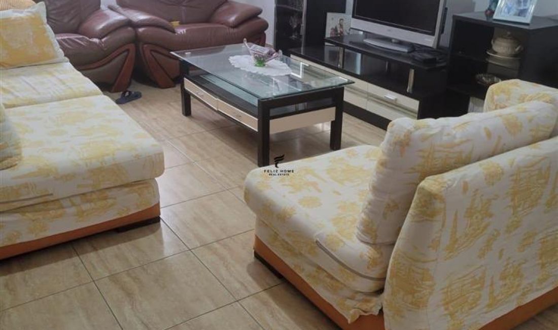 Shtepi ne shitje Shtepi Private ne Tirane, 3+1, Mobilimi E mobiluar, Pagesa 275,000  Euro.