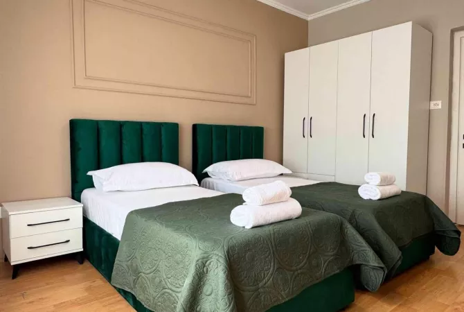 Shtepi me qera Apartament ne Tirane, 2+1, Mobilimi E mobiluar, Pagesa 1,000  Euro.