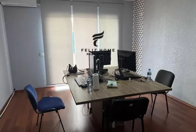 Business Property for Rent 3+1 in Tirana - 600 Euro