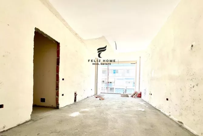 Shtepi ne shitje Apartament ne Tirane, 3+1, Mobilimi Bosh, pa mobiluar, Pagesa 425,000  Euro.