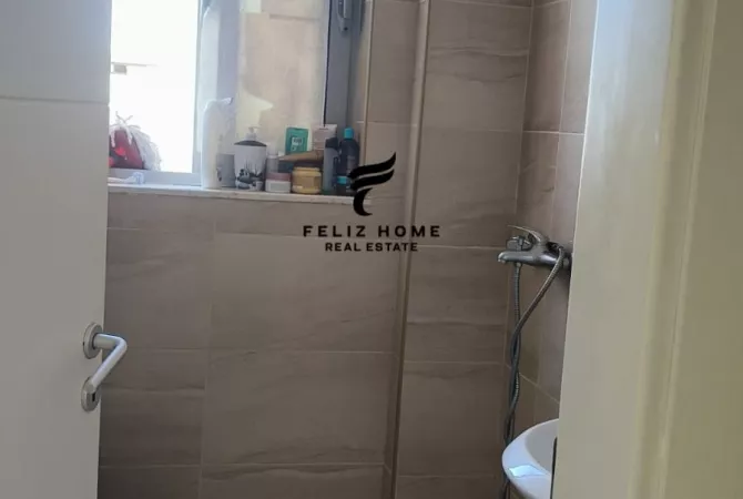 Shtepi ne shitje Apartament ne Tirane, 1+1, Mobilimi E mobiluar, Pagesa 110,000  Euro.