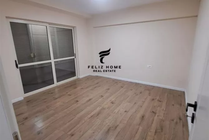 ZYRE ME QERA 80 M2 QENDER 1200 EURO