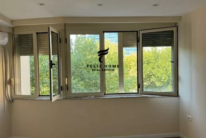 ZYRE ME QERA 80 M2 QENDER 1200 EURO