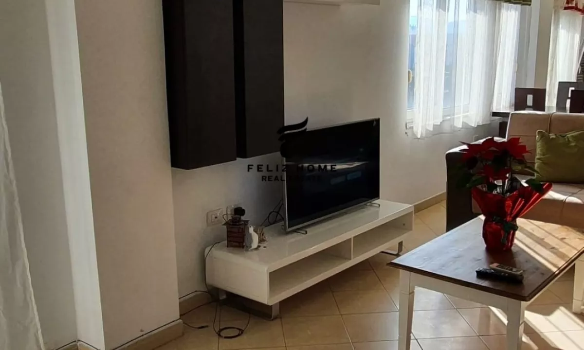Shtepi ne shitje Apartament ne Tirane, 2+1, Mobilimi E mobiluar, Pagesa 154,000  Euro.